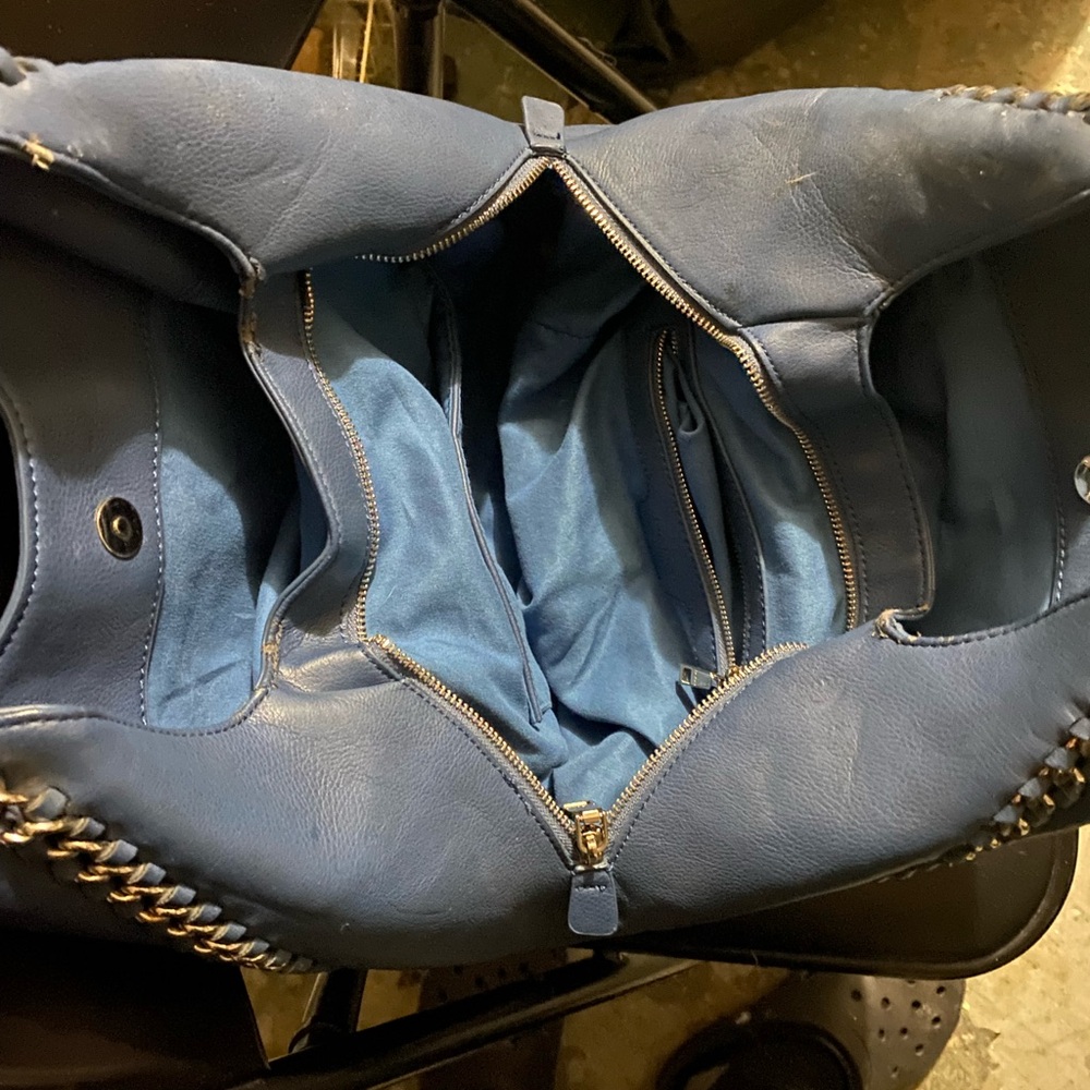 bebe Blue Hobo Chain Accent Shoulder Bag. EUC - Picture 5 of 5